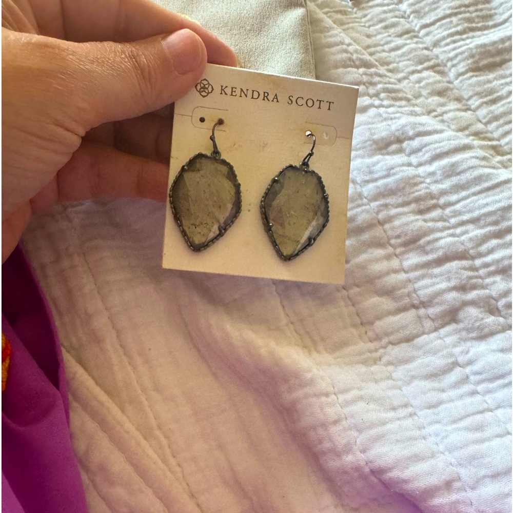 KS earrings. Buy the jewelry!!!!